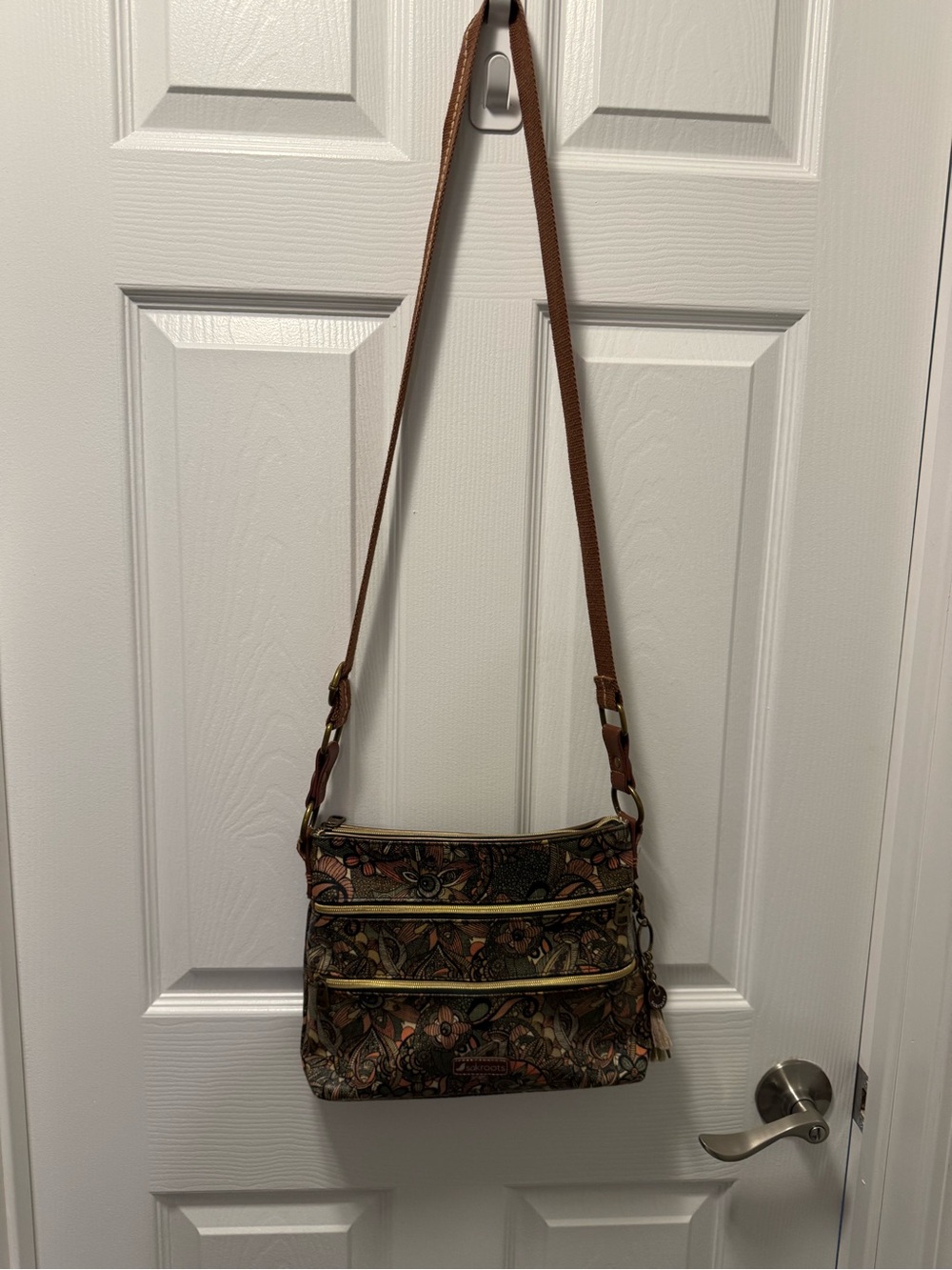 Sakroots Artist Circle crossbody bag